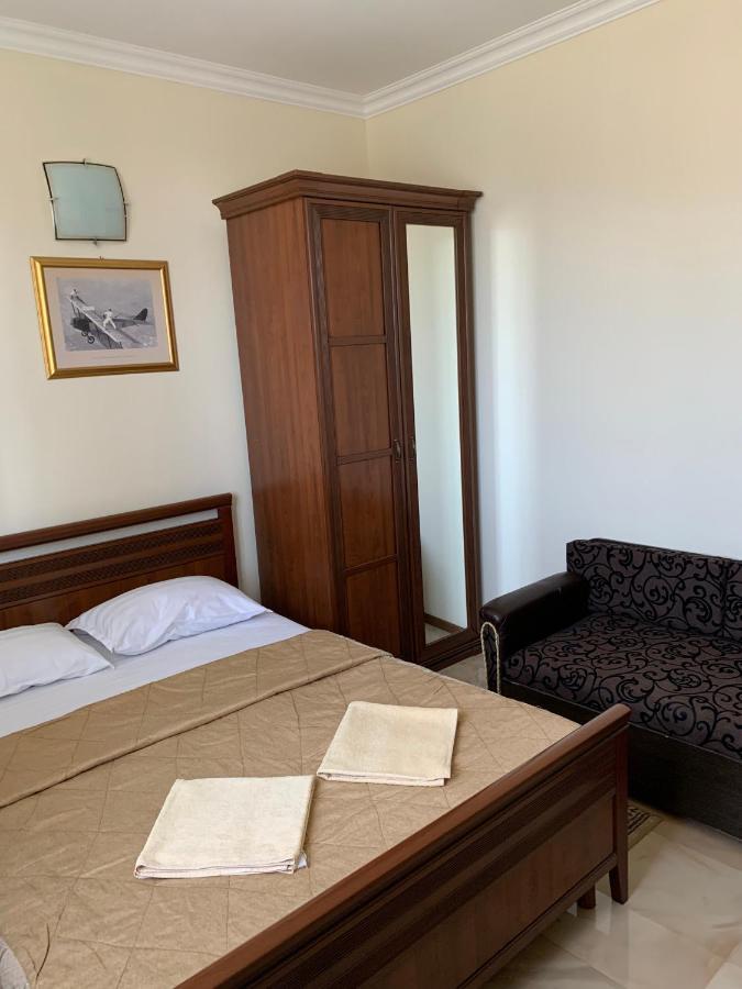 Guest House Aphyn Leto Gagra Exteriér fotografie